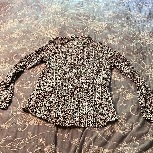 Banana Republic size small button down shirt, navy and white pattern. - Picture 3 of 4